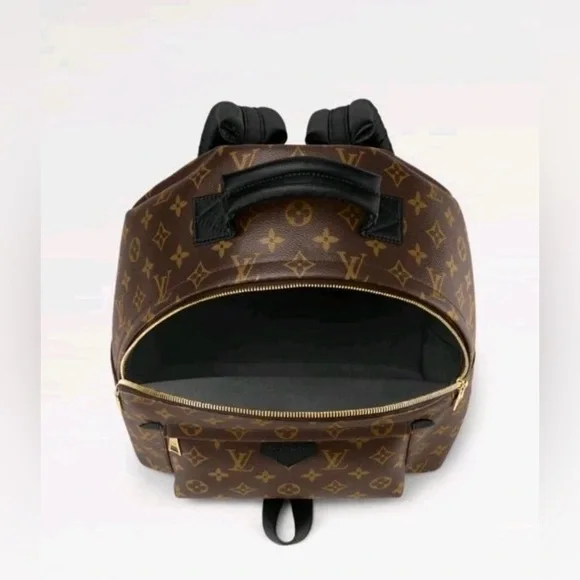 🔥🔥100% Authentic Louis Vuitton Monogram Classic Backpack Palm Springs MM 🔥🔥 - Picture 5 of 16